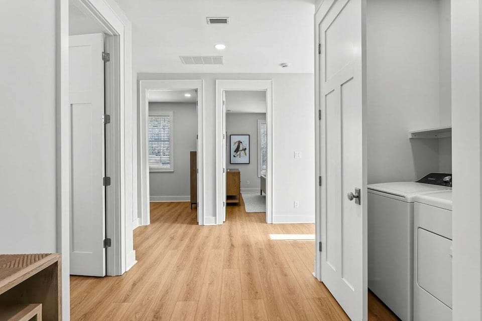 25-305 Palm Beach Dr-26