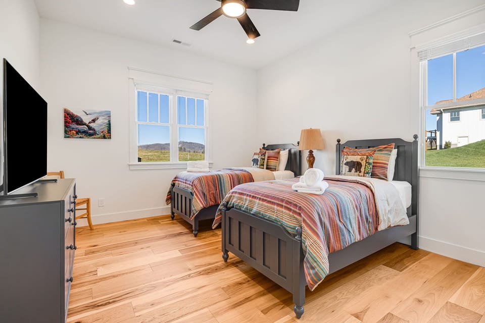 Bedroom Three - Two Twin Beds