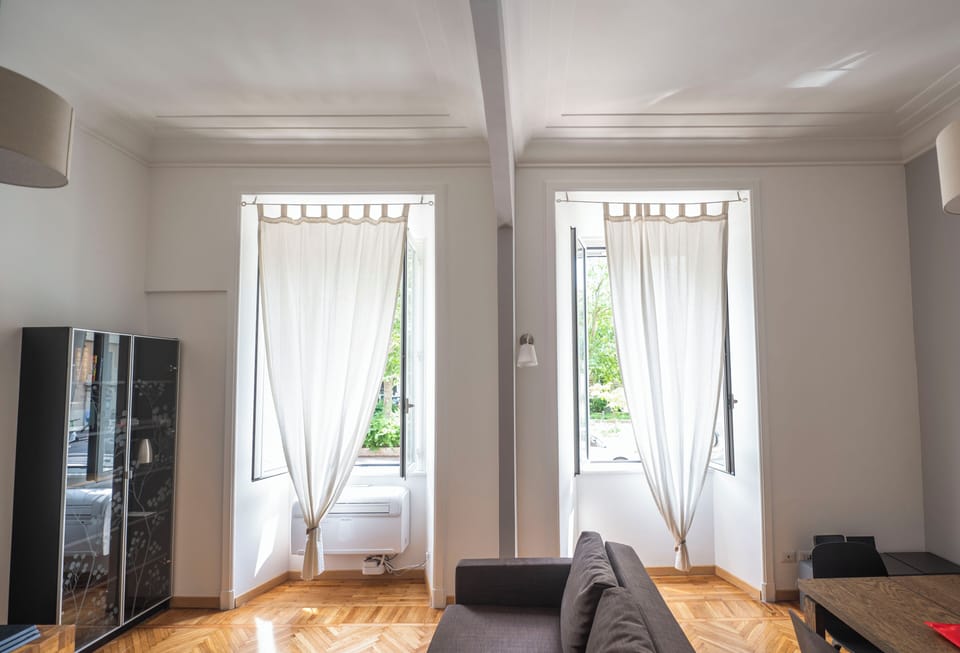 Apartment | Living area | 38-inch TV with digital channels
