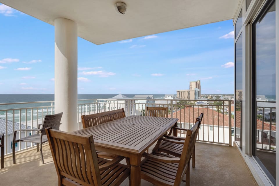 Oceanview Dining Experience
