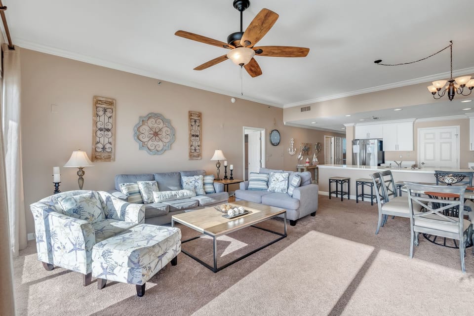 Elegant Oceanfront Comfort