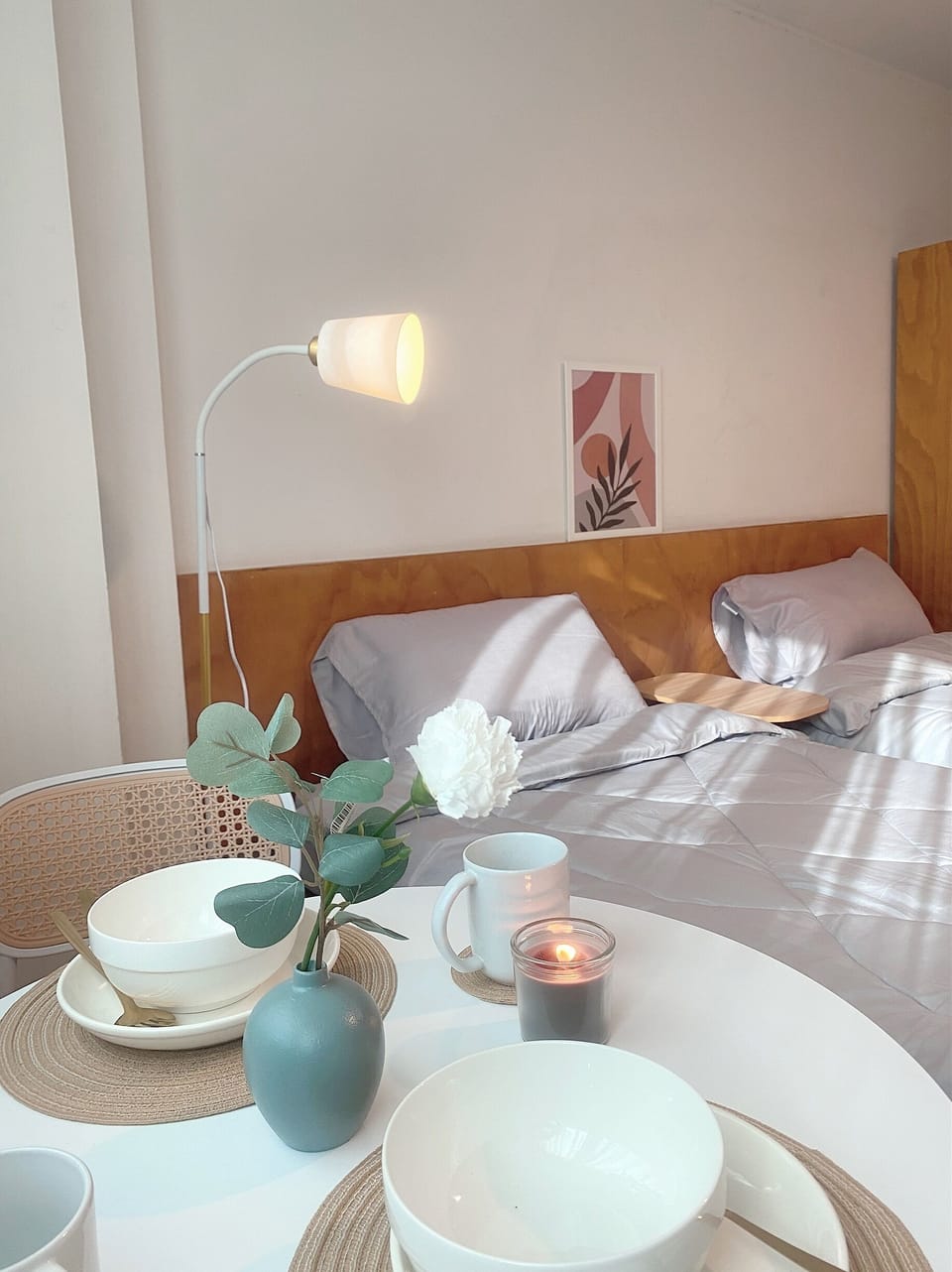 Desk, laptop workspace, iron/ironing board, free WiFi