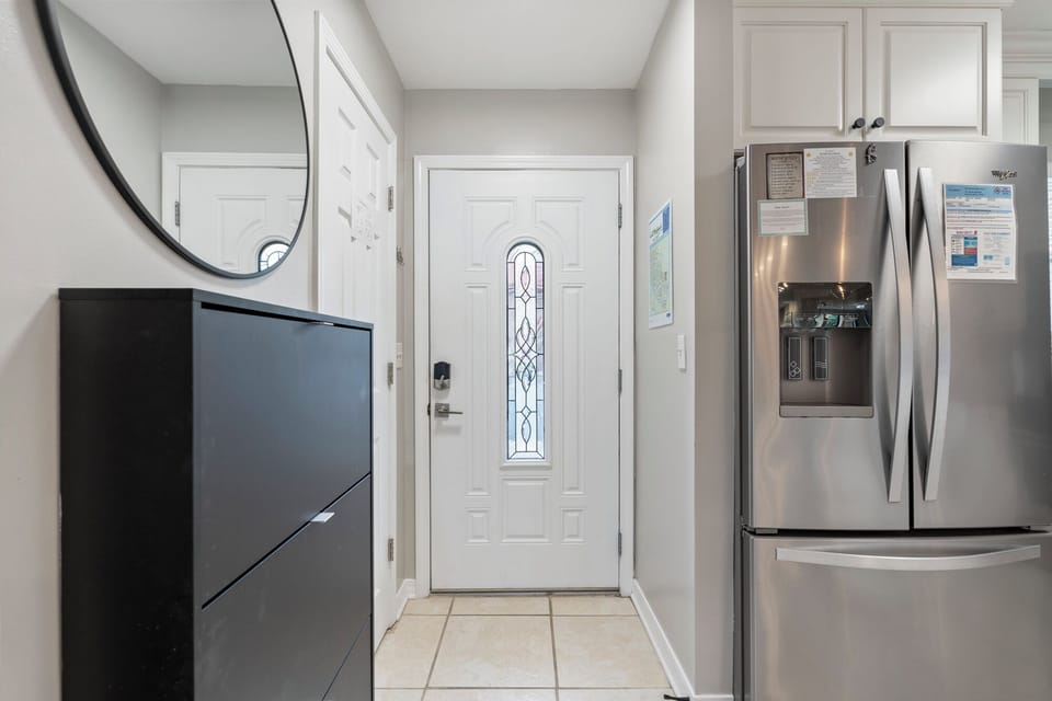 Entry with shoe/sandal storage