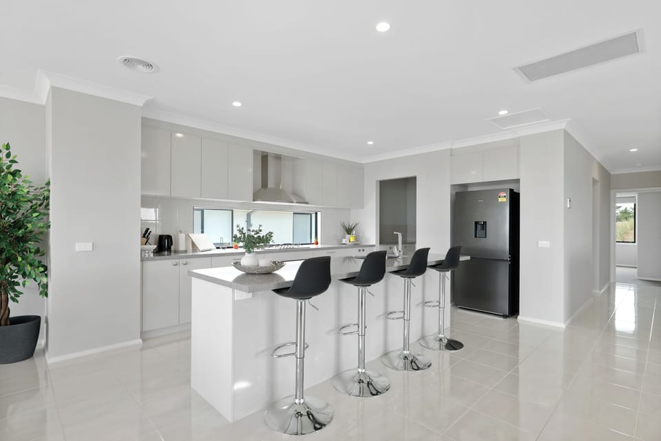 Fully equipped kitchen to prepare meals 