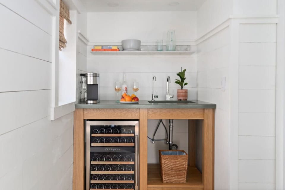 Convenient Kitchenette
