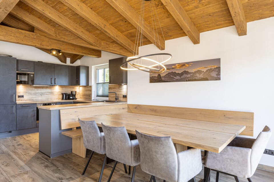 House | Dining