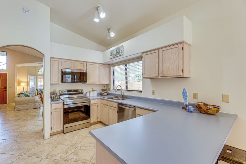 Kitchen | Dishwasher | Spices | Cooking Utensils | Drip Coffee Maker