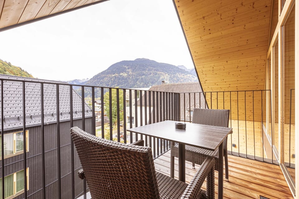 Apartment | Outdoor dining