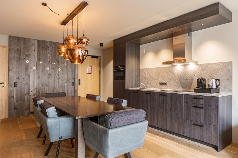 Apartment | Dining