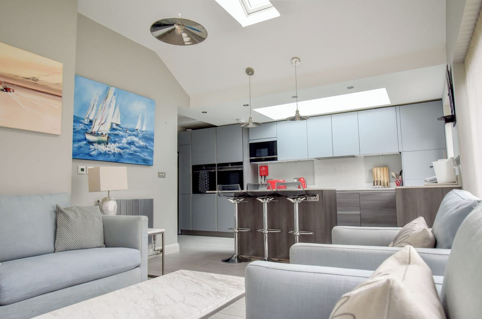 Rear living room