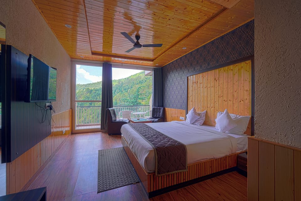 Superior Double Room, Hill View | Free WiFi