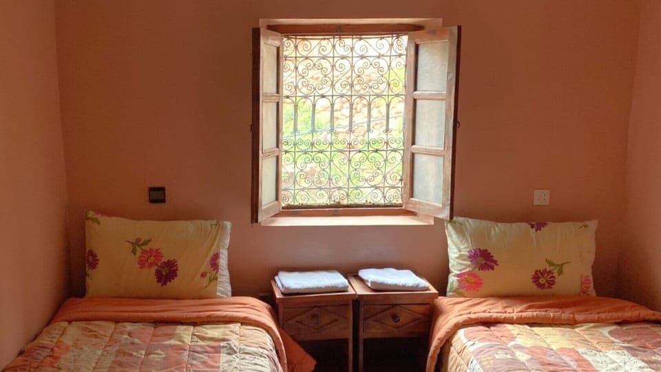 Traditional Twin Room, Balcony, Mountain View | Hypo-allergenic bedding, individually decorated, soundproofing