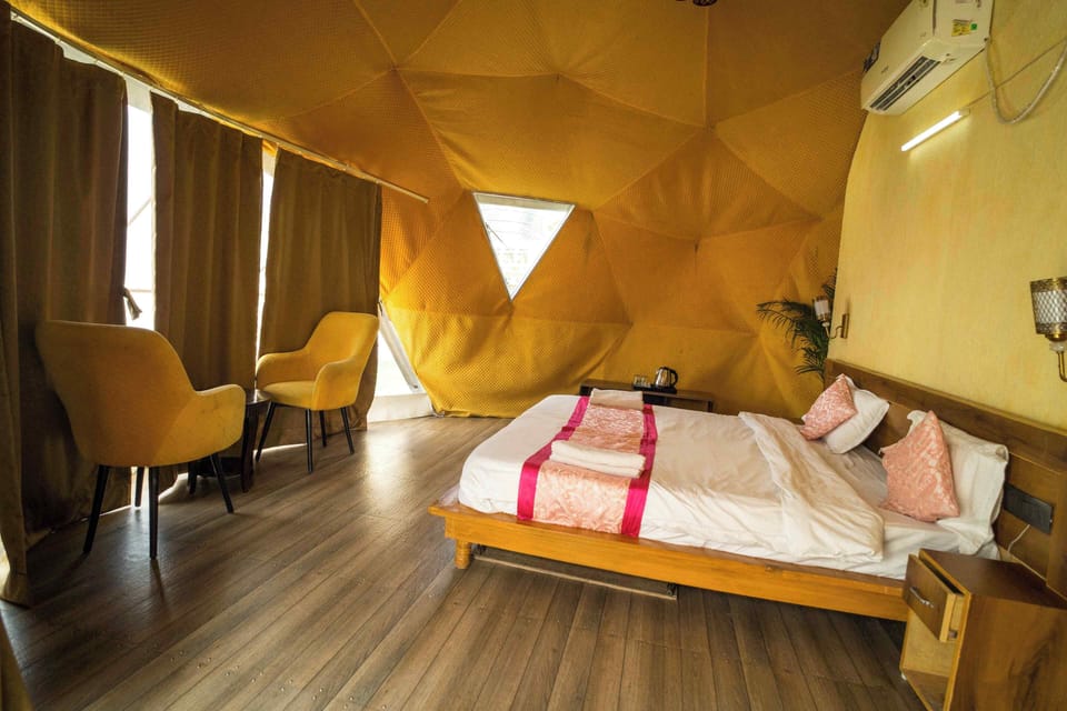 Deluxe Tent, Balcony, Valley View | 1 bedroom, individually decorated, individually furnished, free WiFi