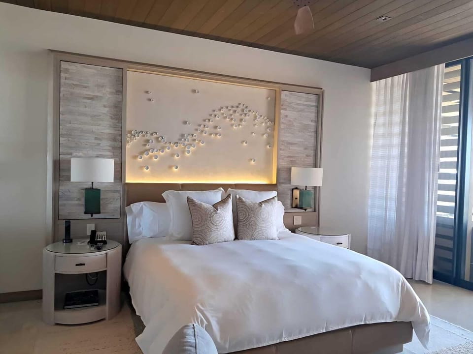Luxury Villa, Ocean View | 1 bedroom, free minibar items, iron/ironing board, free WiFi