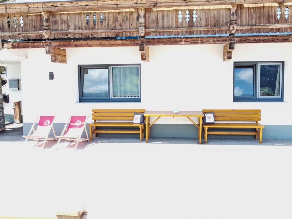 Shade, Winter, Balcony, Outdoor Furniture, Freezing, Snow