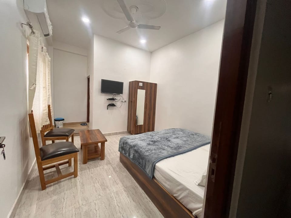 Deluxe Double Room | Desk, free WiFi