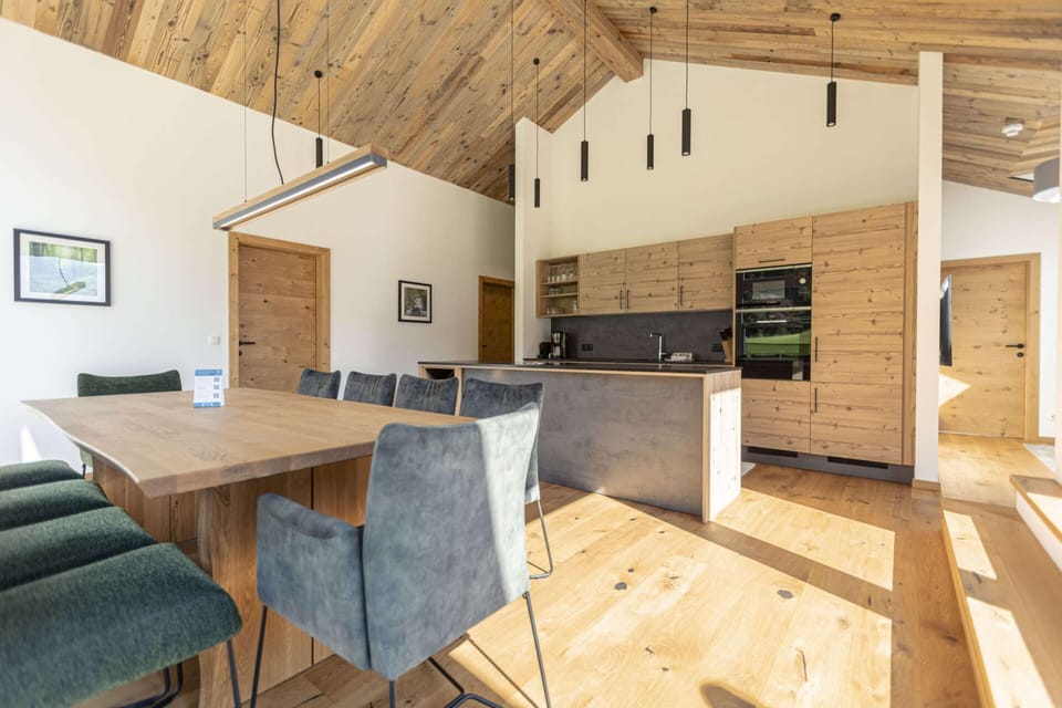 Apartment | Dining