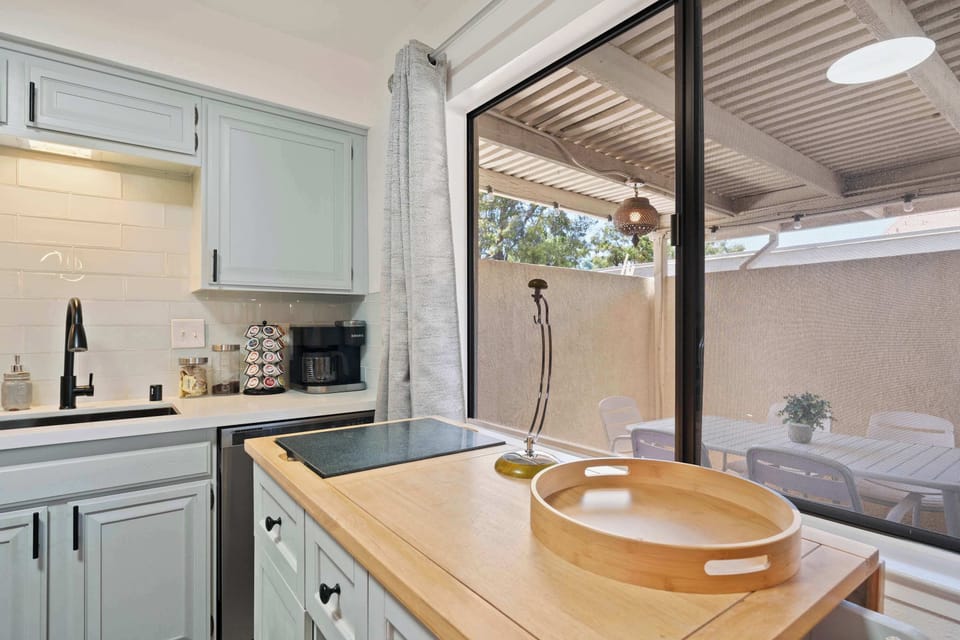 Townhome, Multiple Beds, Patio, Golf View (The 14th Fairway Delight) | Private kitchen | Fridge, microwave, oven, stovetop