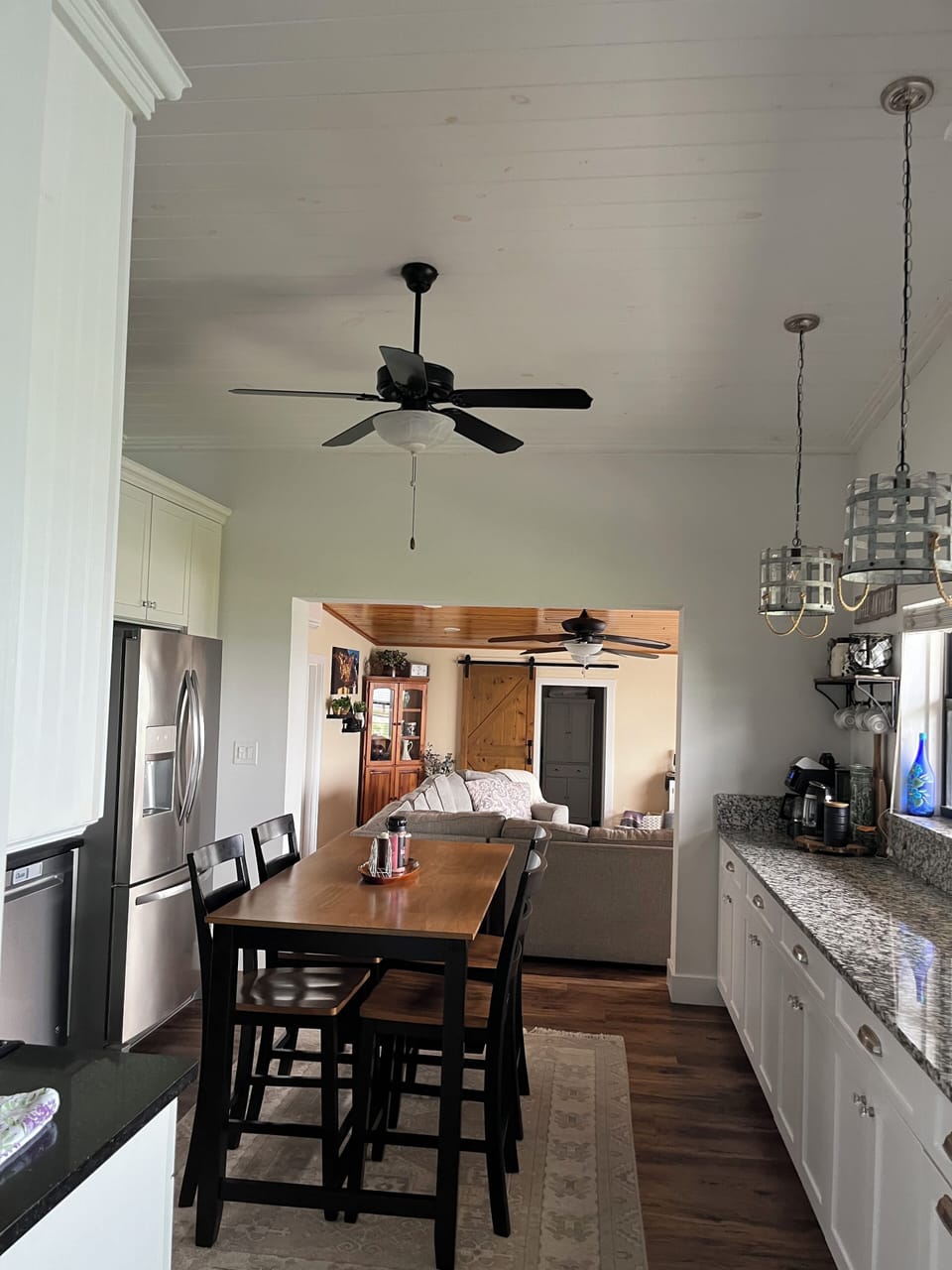 Eat in kitchen