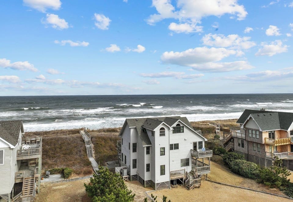 Private access to the beach in Sanderling Community