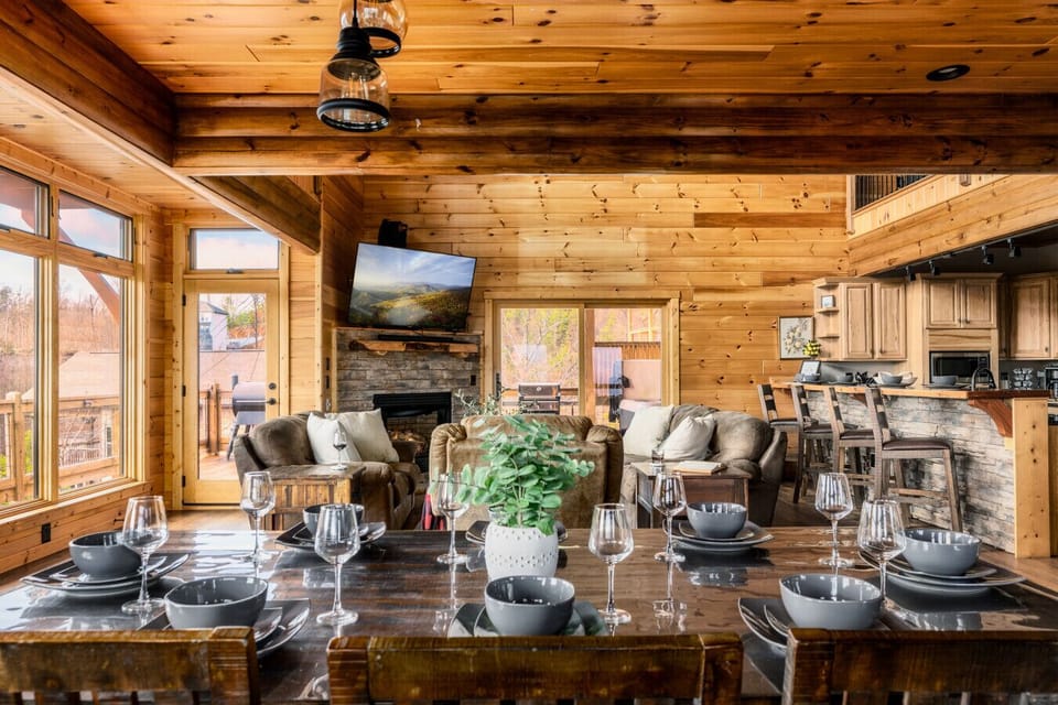 Dine in the mountains
