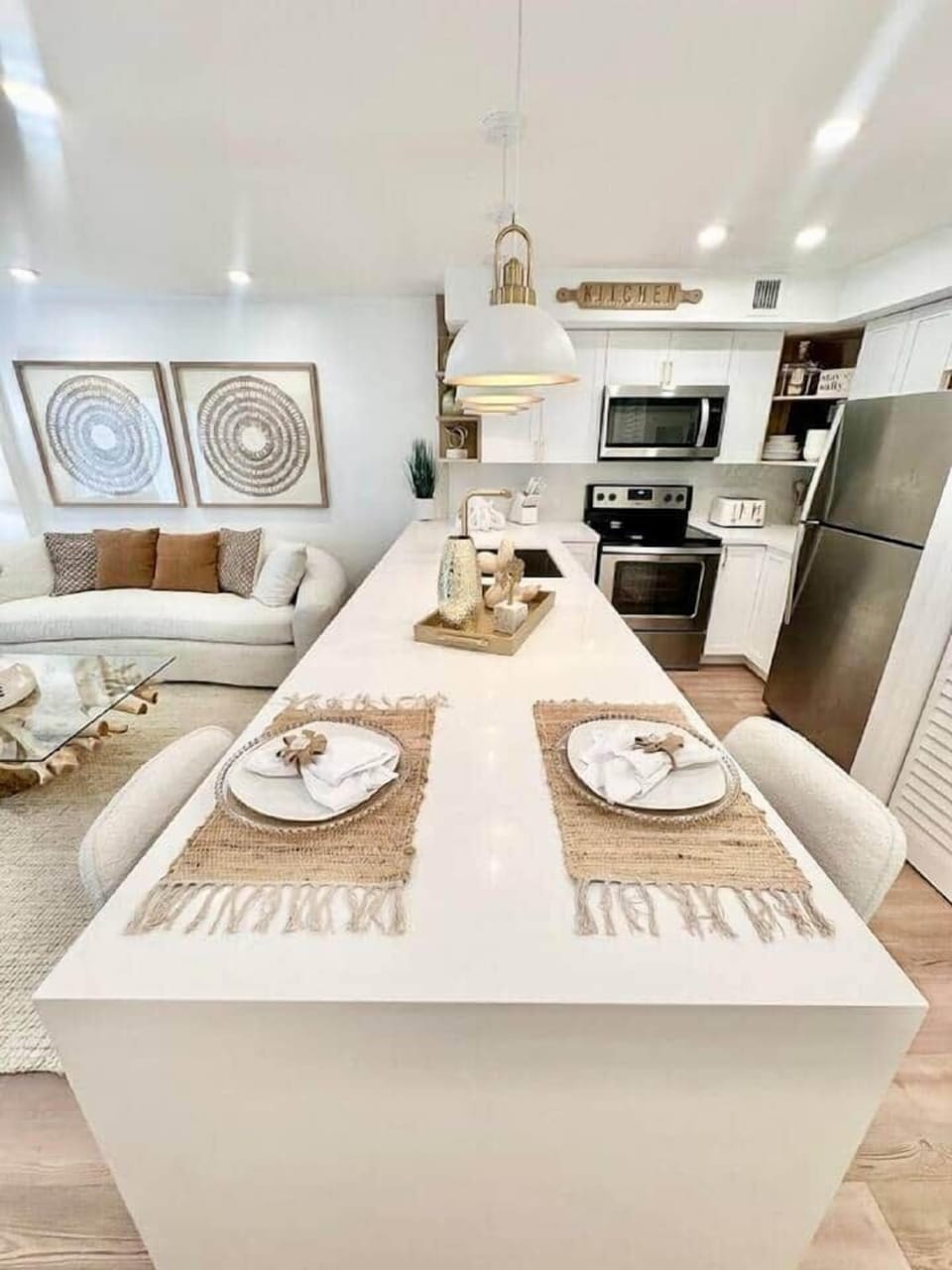 Island Escape with Modern Coastal Décor