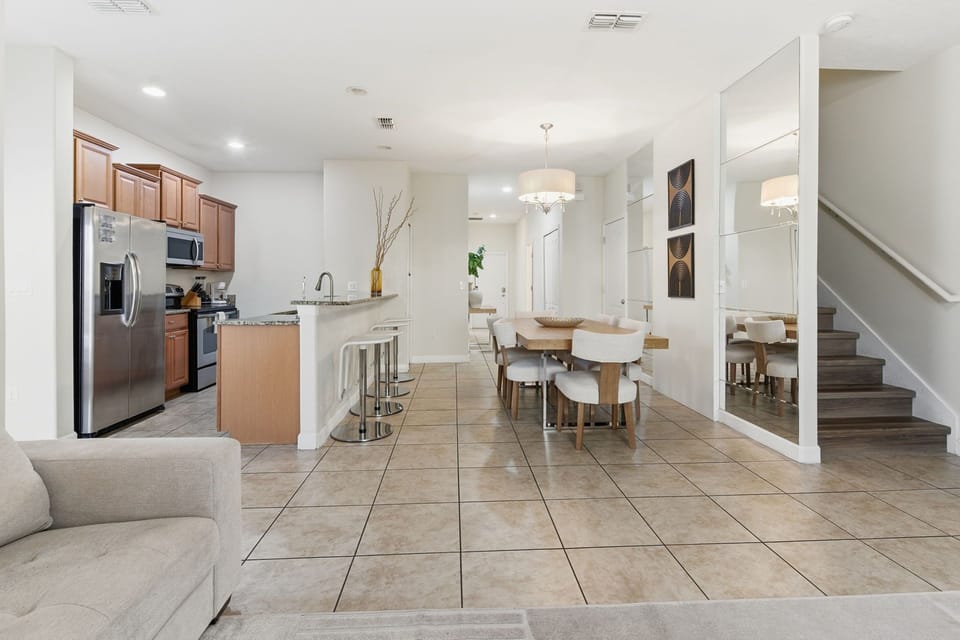 15-web-or-mls-8839CandyPalmNextay-17