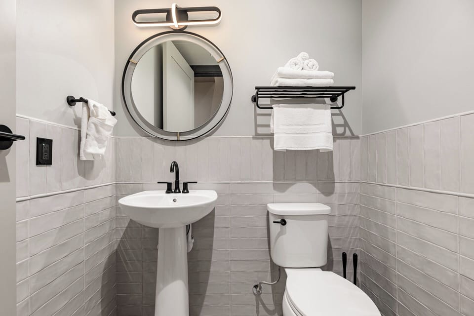 Bathroom 3 - Powder room