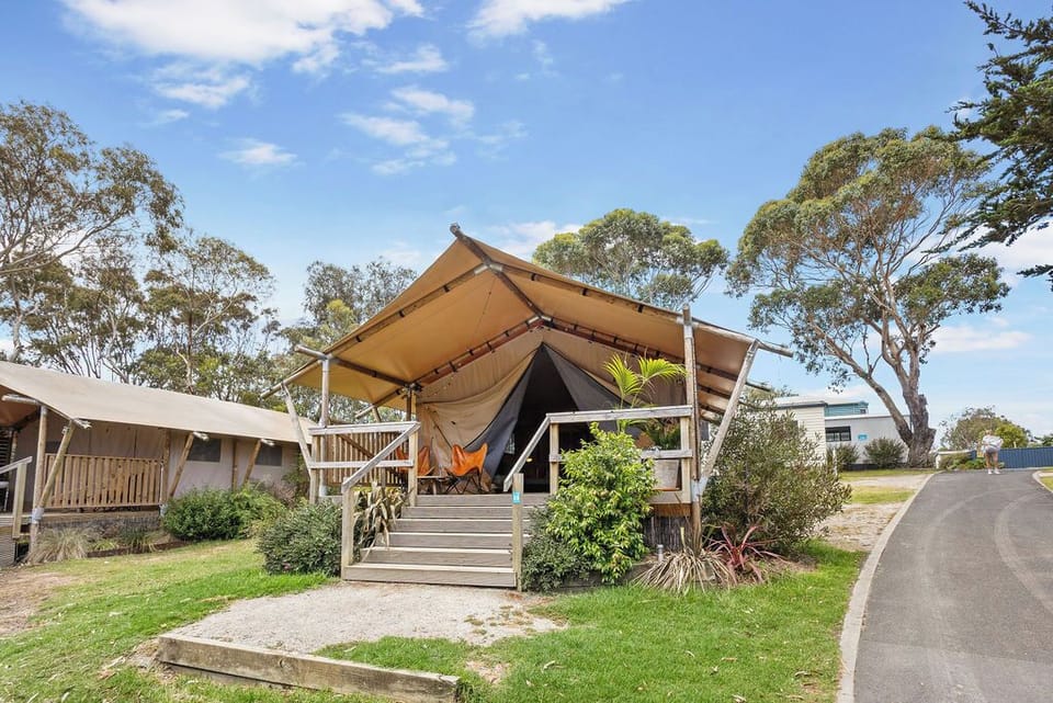 Superior Tent, Garden View | Valley view