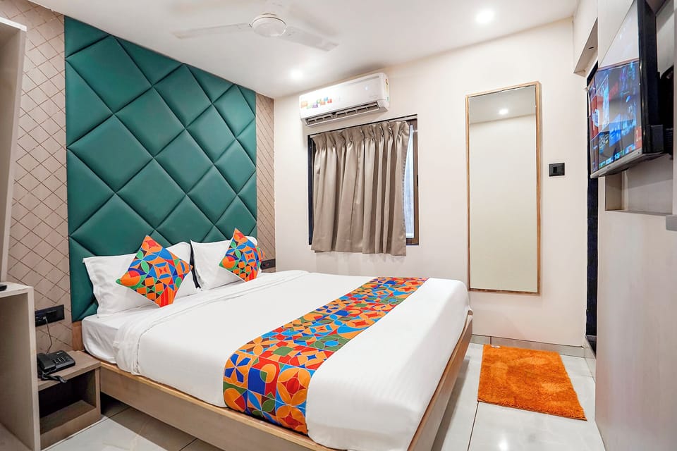 Premium Room | Egyptian cotton sheets, premium bedding, in-room safe, free WiFi