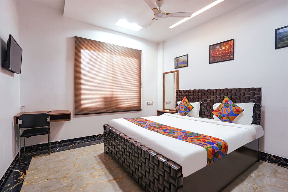 Deluxe Room | Egyptian cotton sheets, premium bedding, in-room safe, free WiFi
