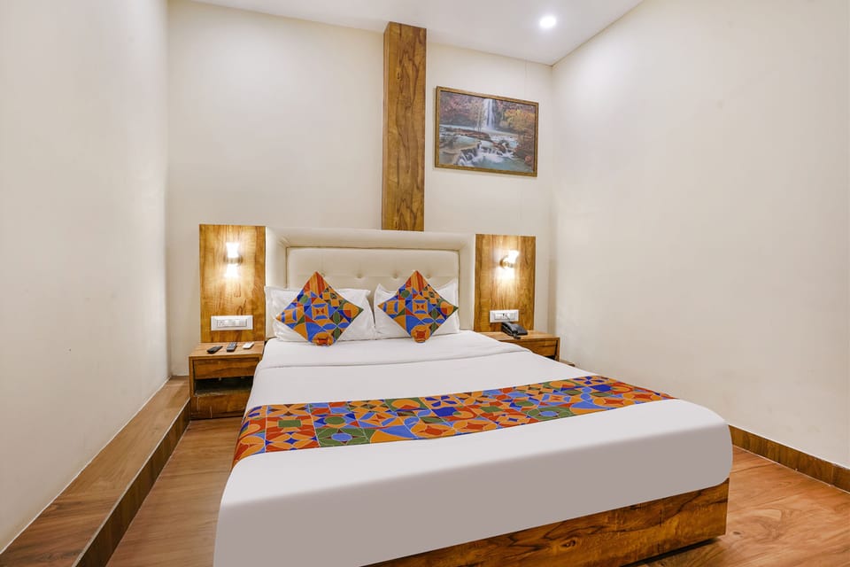 Deluxe Room | Egyptian cotton sheets, premium bedding, pillowtop beds