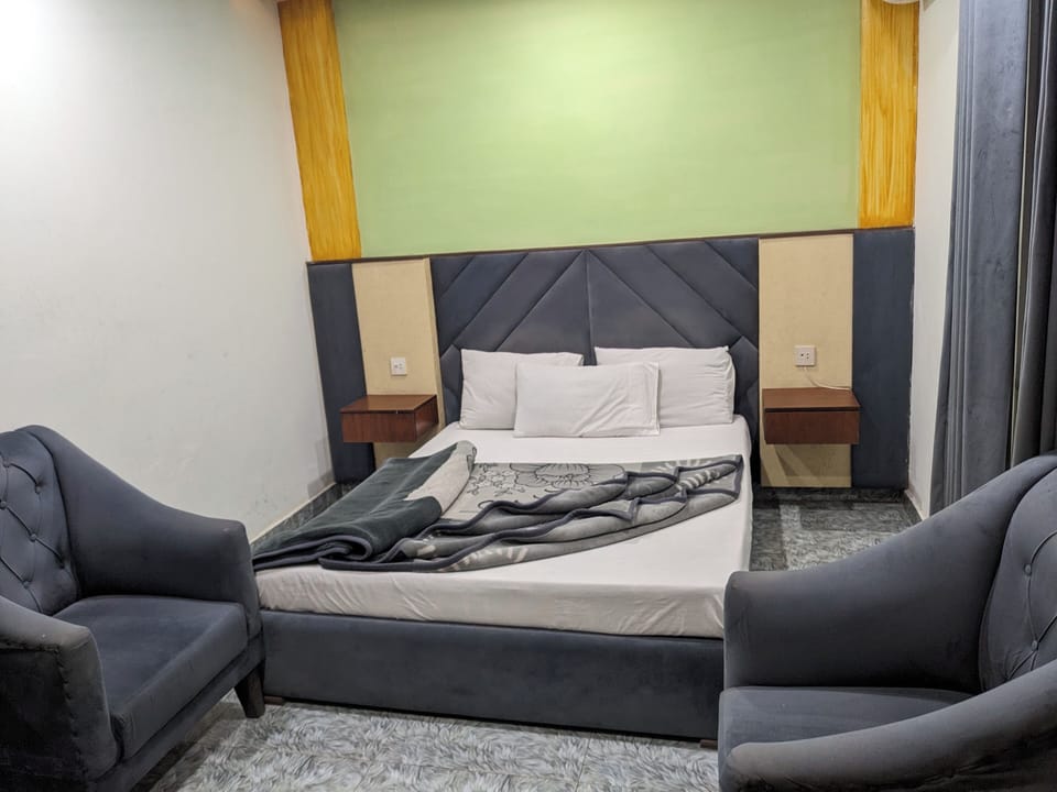 Double Room | Free WiFi