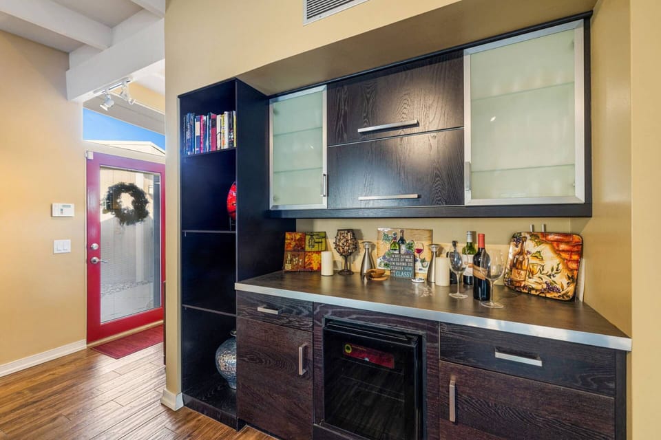 Entertaining made easier with the Wet Bar