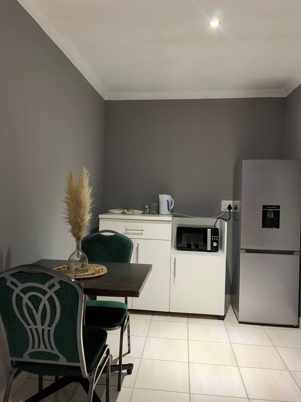 Room, 1 Bedroom, Balcony, City View | Interior