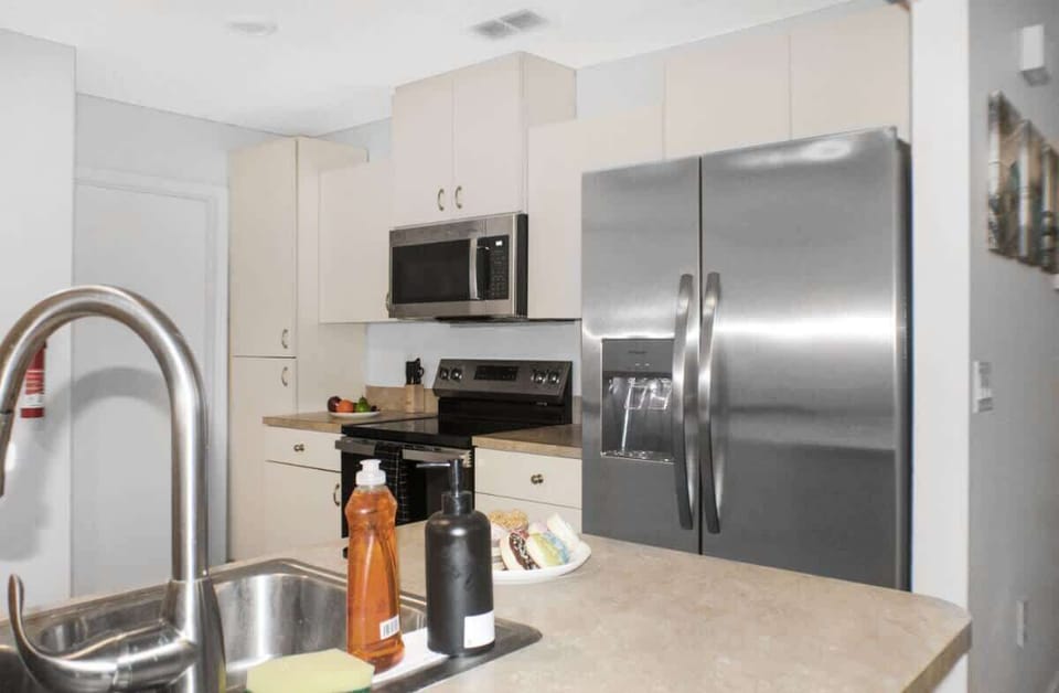 Cook up a feast in this fully equipped kitchen, complete with everything you need for your culinary creations