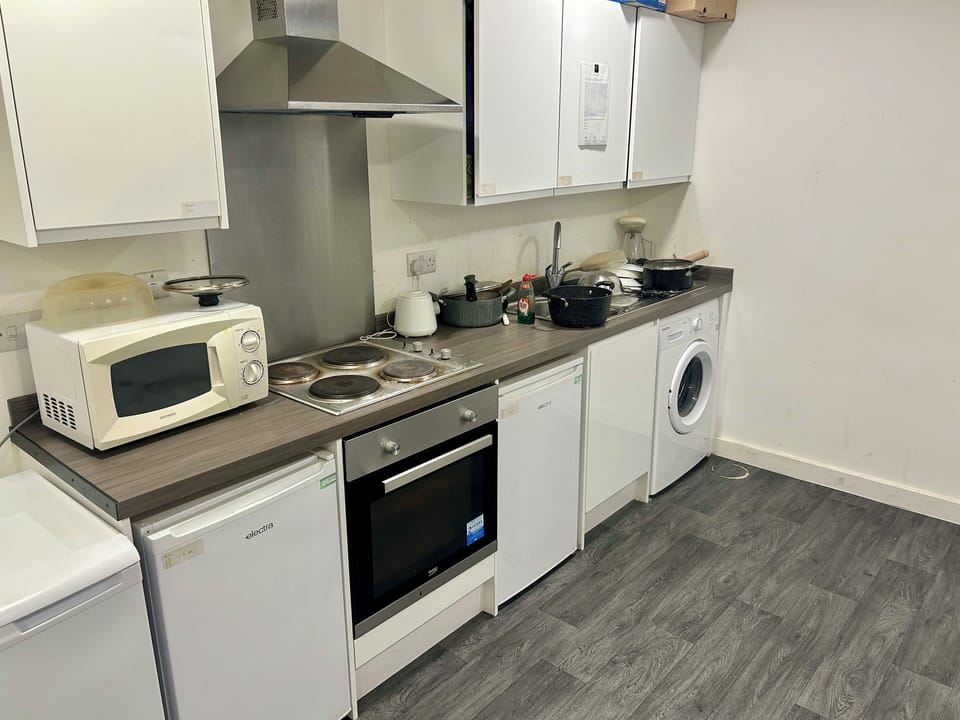 Shared Dormitory, 1 Bedroom, Smoking, Balcony | Interior