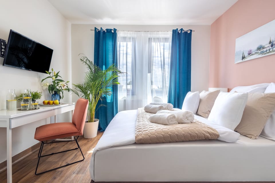 Standard Double Room | Desk, iron/ironing board (on request), WiFi (free), bed sheets