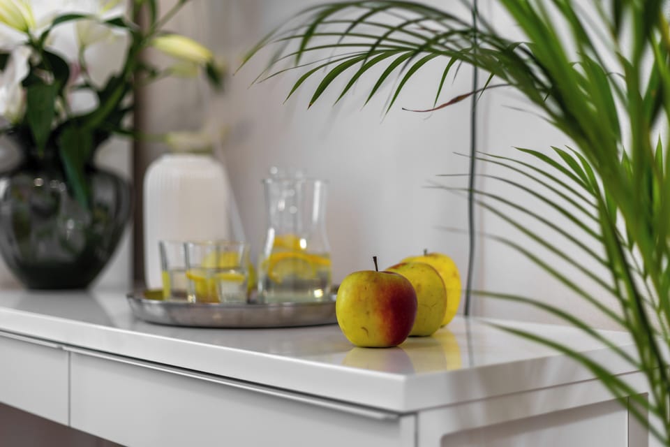 Standard Twin Room | Desk, iron/ironing board (on request), WiFi (free), bed sheets