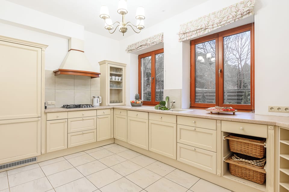 Villa, 5 Bedrooms, Non Smoking, Patio | Private kitchen | Fridge, microwave, oven, stovetop