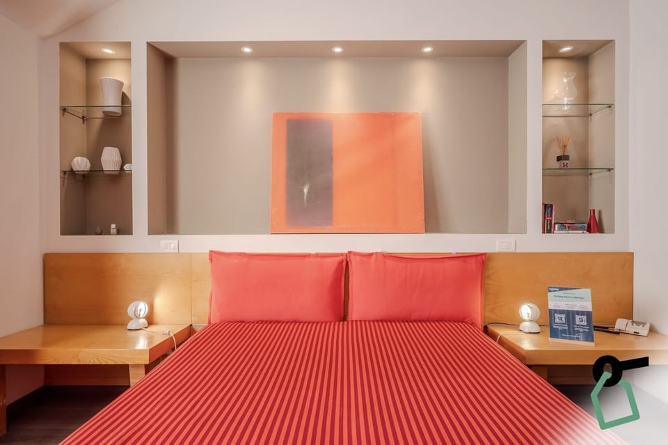 Standard Double Room | Minibar, in-room safe, desk, cribs/infant beds