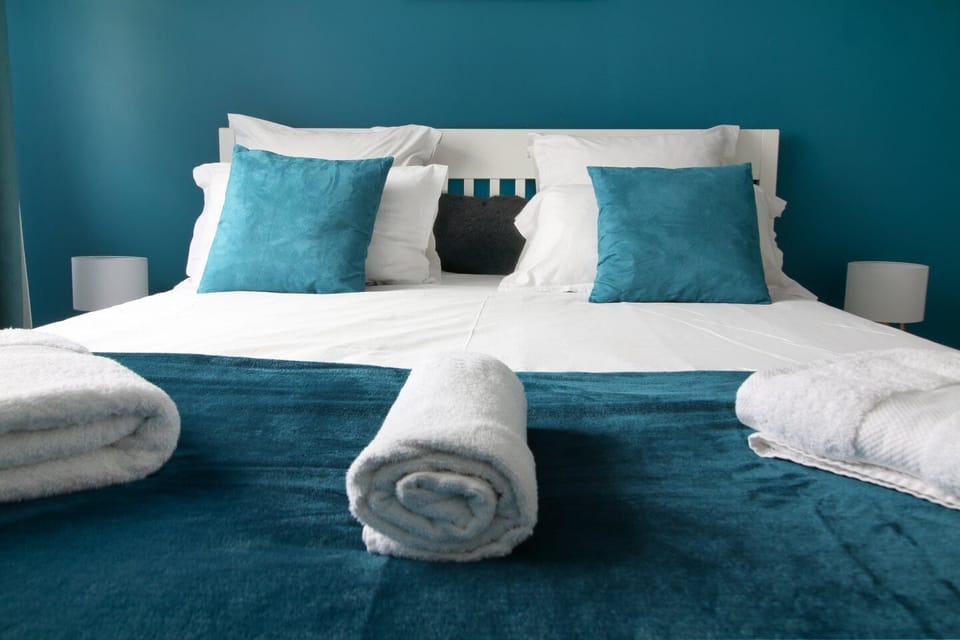 Deluxe Apartment, Garden View | 1 bedroom, premium bedding, free WiFi, bed sheets