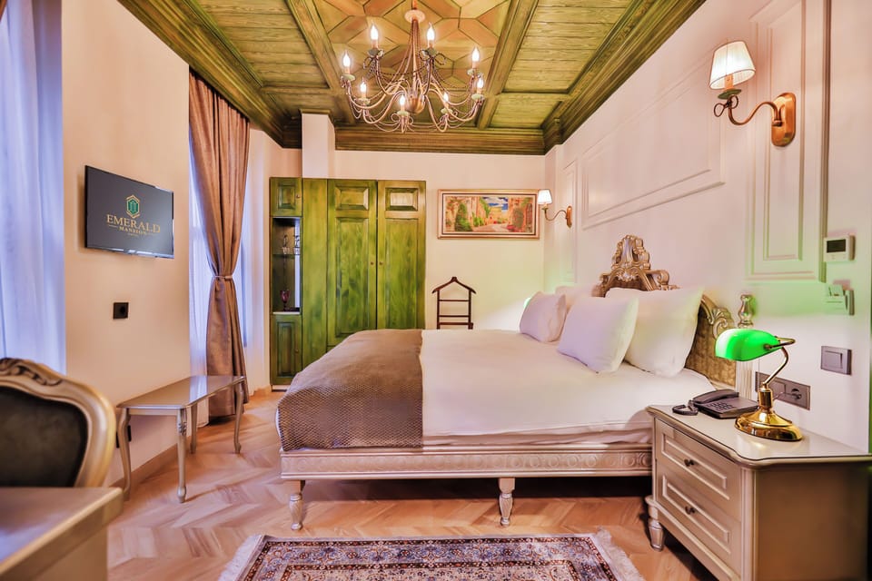 Superior Double Room | Egyptian cotton sheets, premium bedding, in-room safe, blackout drapes