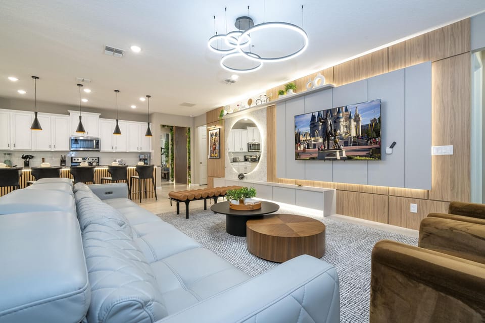 Living Room + Smart TV