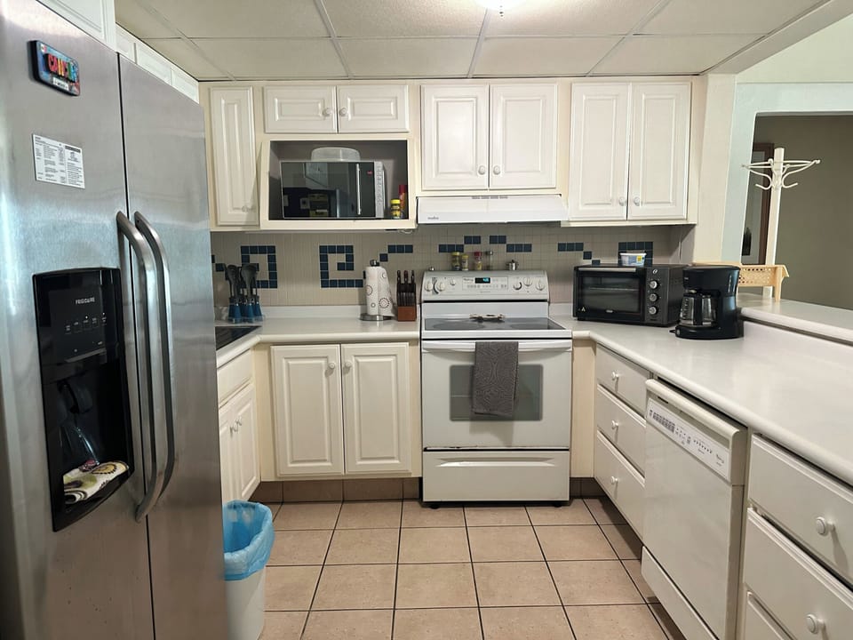 fully stocked Kitchen