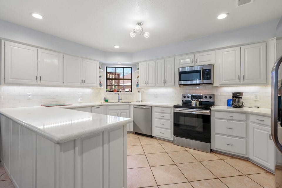 Spacious kitchen + ample counter space