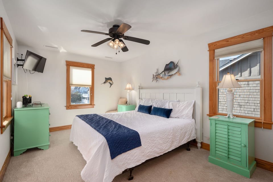 NH293: Saltwater Solace | TL Bedroom 5 - King, Private Bath