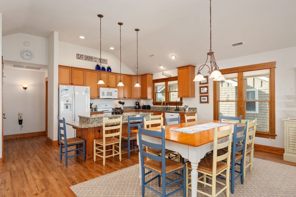 NH293: Saltwater Solace | Dining Area - Seating for 8, Kitchen - Island Seating for 4