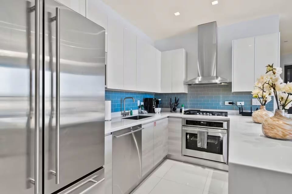 Luxury 2BR Waykiri Condo-PoolBBQ3 Min>Ritz&Beach (25226)