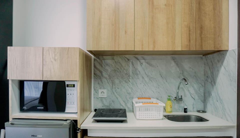 Studio | Private kitchen | Full-size fridge, microwave, stovetop, rice cooker